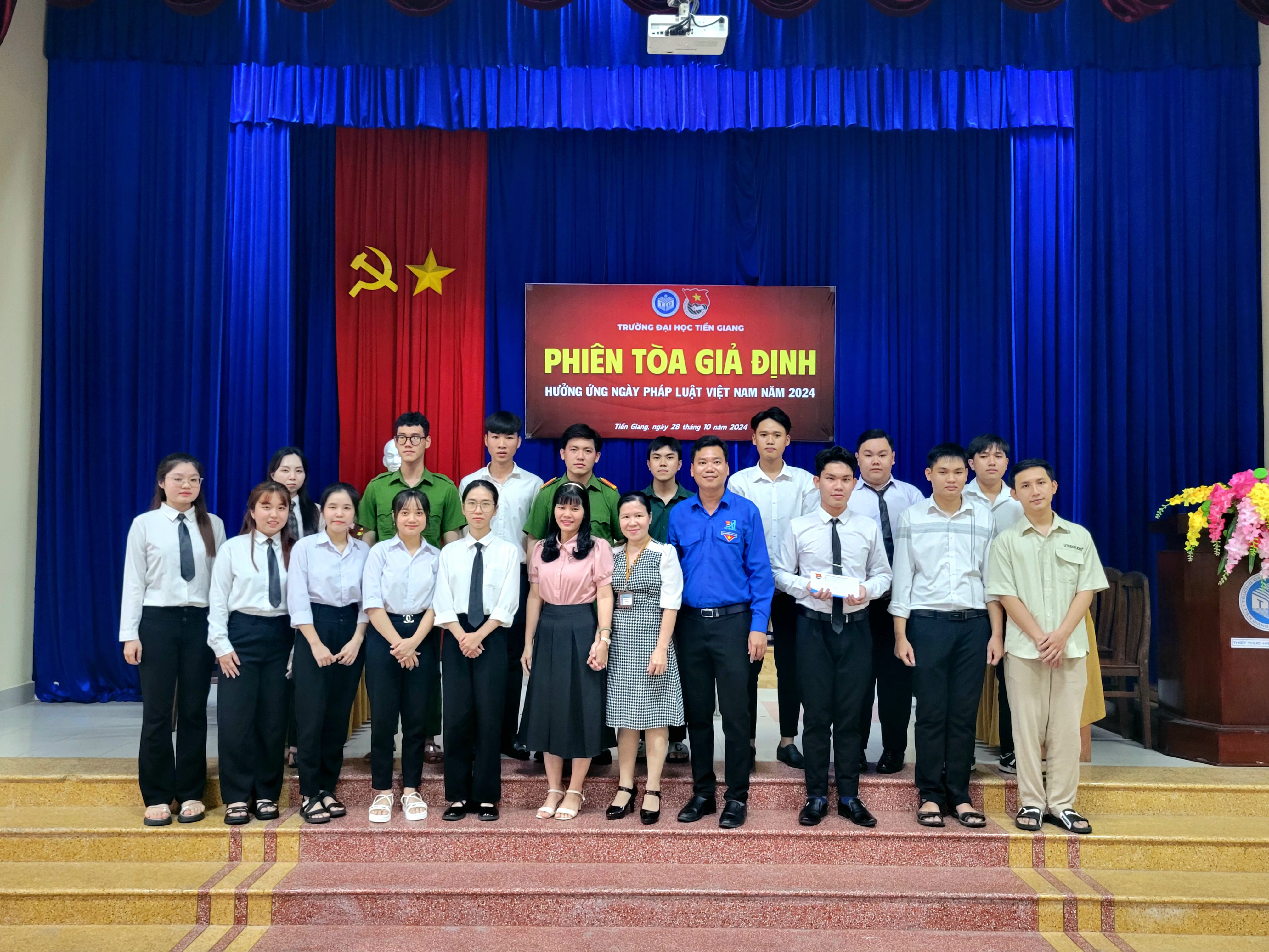 Đoàn Trường Đại học Tiền Giang tổ chức “Phiên toà giả định” hưởng ứng Ngày Pháp luật Việt Nam năm 2024