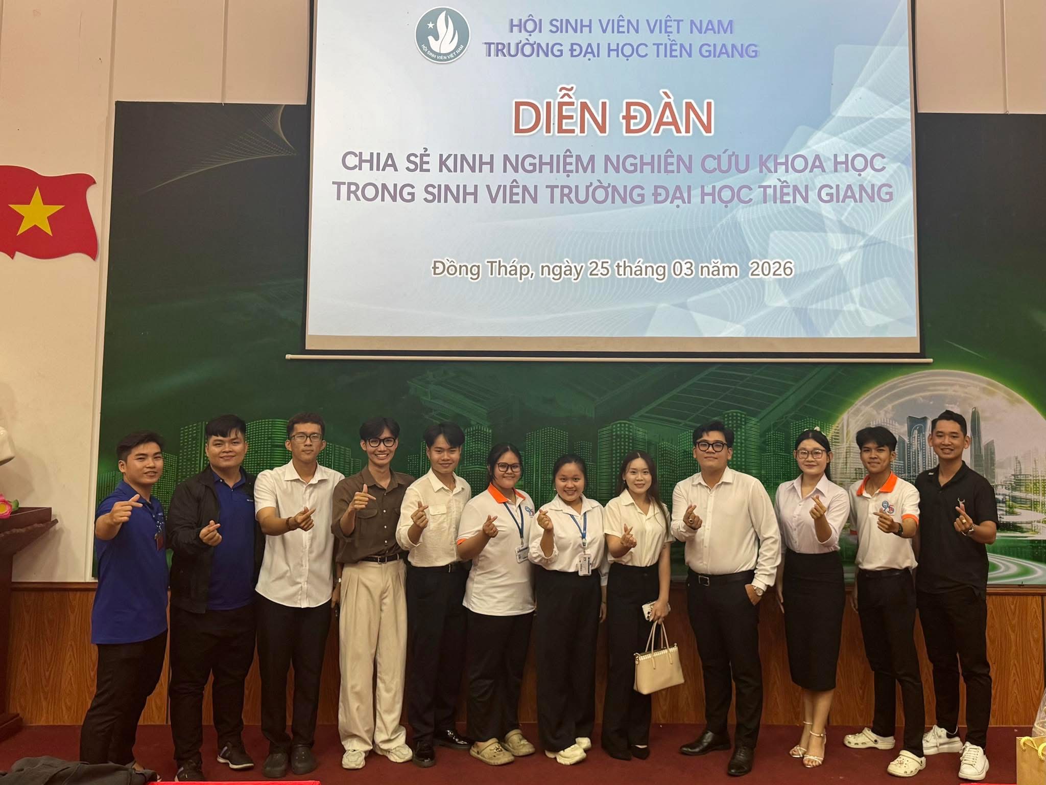 DIỄN ĐÀN CHIA SẺ KINH NGHIỆM NGHIÊN CỨU KHOA HỌC TRONG SINH VIÊN TRƯỜNG ĐẠI HỌC TIỀN GIANG