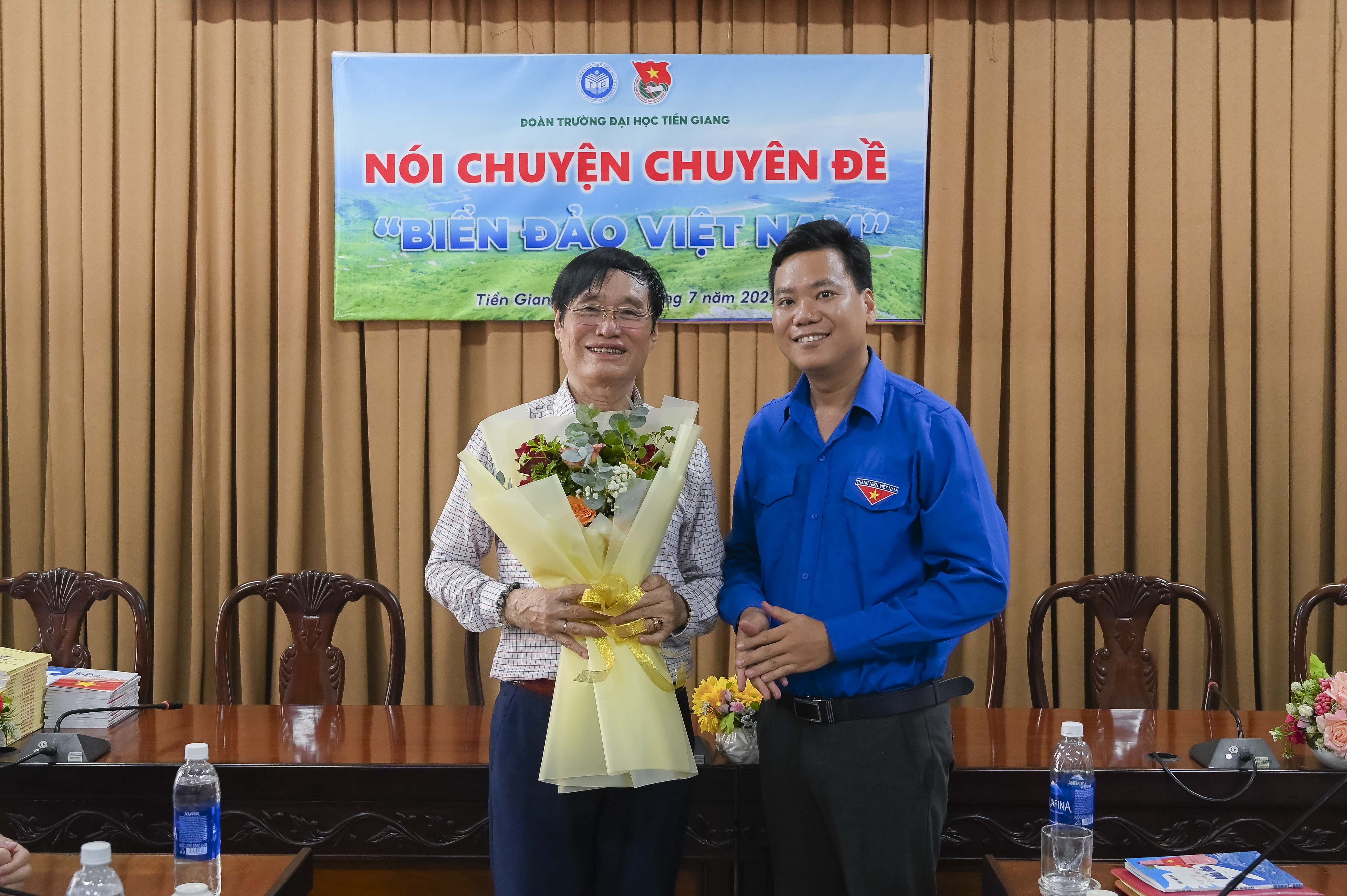 Nói chuyện chuyên đề “Biển đảo Việt Nam” cho sinh viên Trường Đại học Tiền Giang